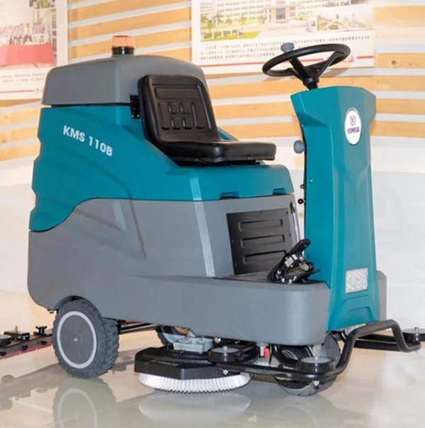 Máy chà sàn ngồi lái Kumisai KMS 110B