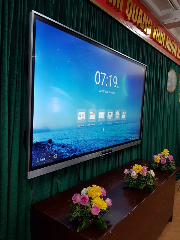 Màn hình tương tác Meekbase 65 inch