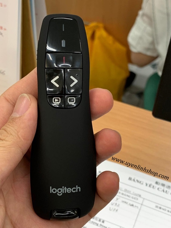 Bút trình chiếu Logitech R400 - Tia laser đỏ