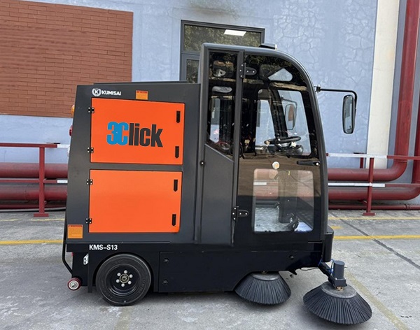 Xe quét rác ngồi lái Kumisai KMS-S13